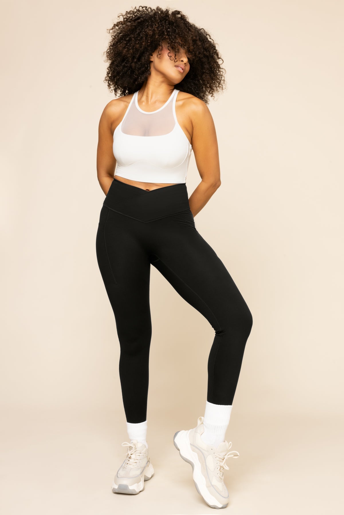 Crisscross Hourglass® Legging with Pockets - Black